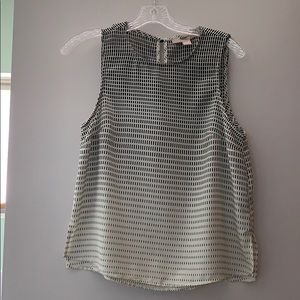 Sleeveless blouse